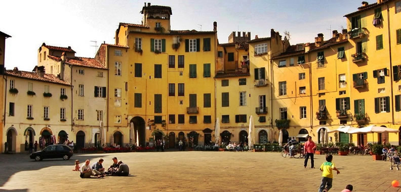 Discover Lucca in Italy - Rolling Hills Francesco Conforti